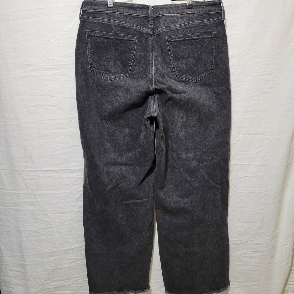 NYDJ Teresa Wide Leg Jeans Grey Province Floral Sz 12 Boho LiftTuck Raw Hem - Picture 3 of 7